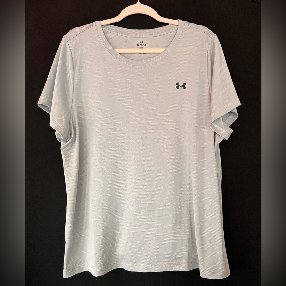 Under Armour Light Gray Short Sleeve Workout Shirt Size 1X